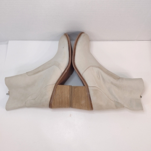 Chic Cream Ankle Booties - Picture 9 of 16